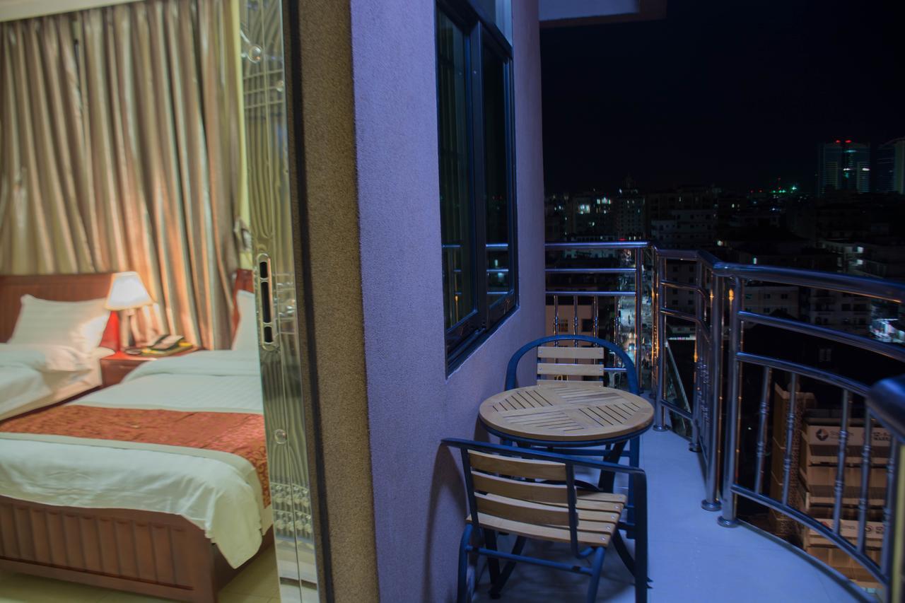Hong Kong Hotel